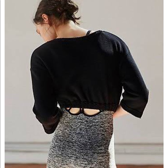 NWT FREE PEOPLE STAY COOL CROPPED PULLOVER BLACK M - Picture 2 of 5